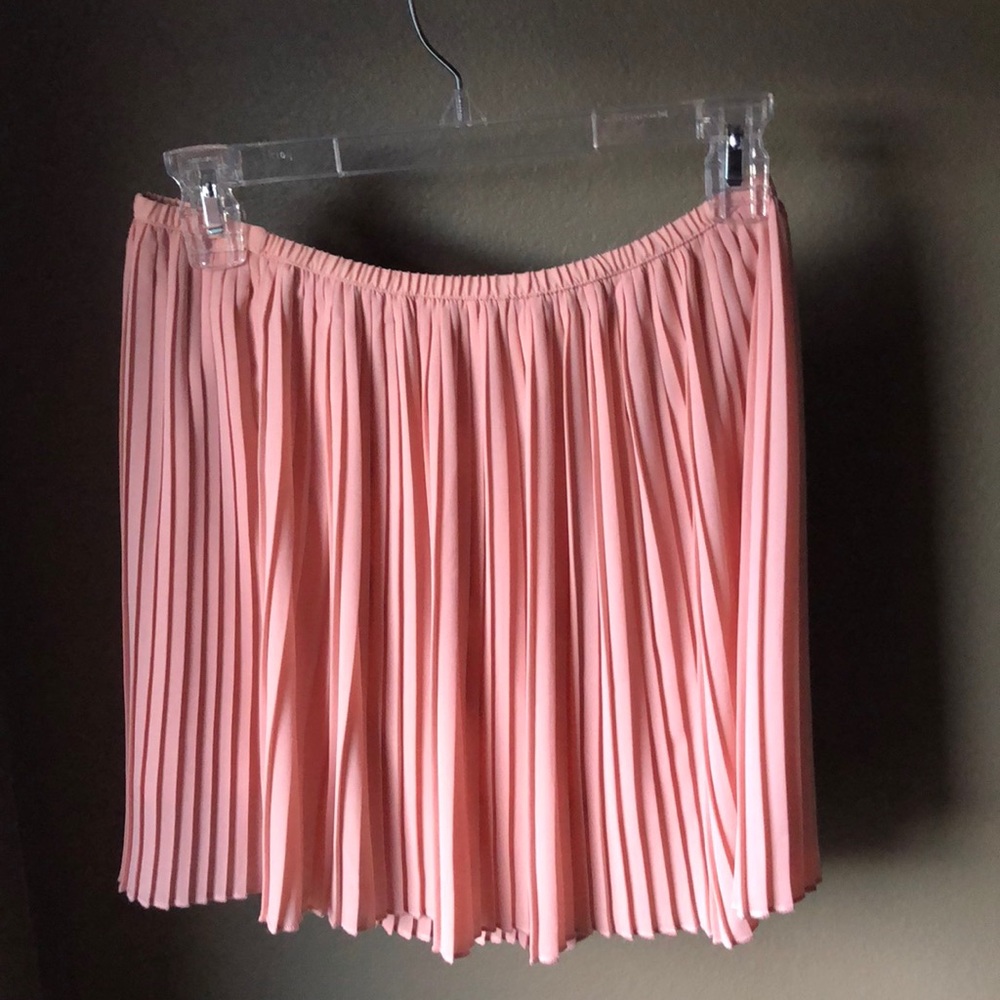 Forever 21 rose pink pleaded skirt.